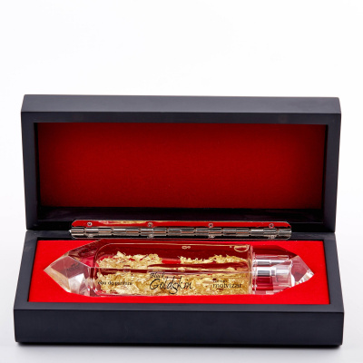 R. Molvizar Black Goldskin